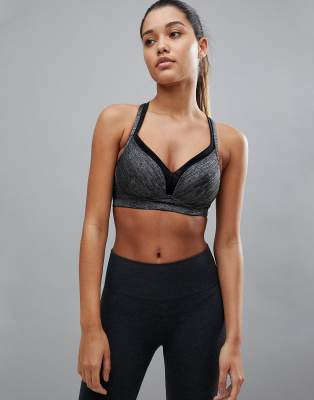 sujetador deportivo con relleno