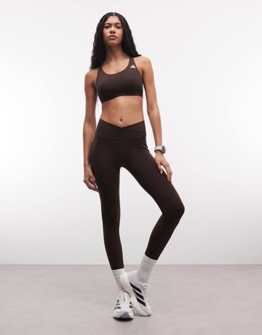 Sujetador deportivo marrón de sujeción media Optime Essentials de adidas Training, 4 de 4