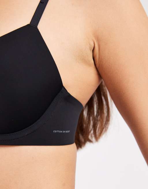Sujetador negro invisible reforzado Ultimate Comfort de Cotton On, 2 de 4