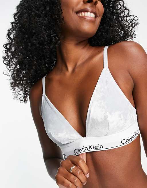 Sujetador triangular gris metalizado de terciopelo de Calvin Klein