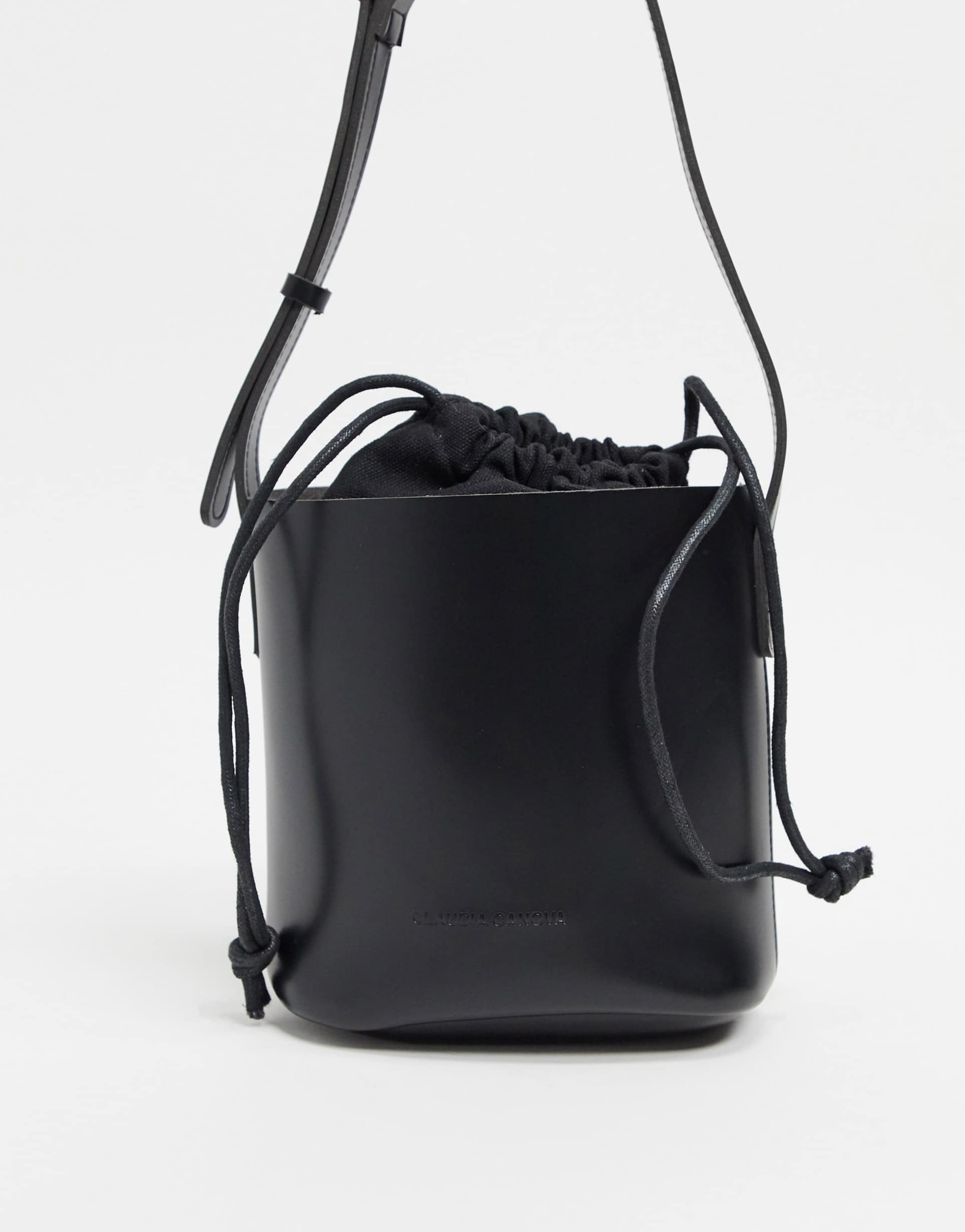 Claudia floraunce. Claudia canova сумки коричневая маленькая. Женские сумки dissona. Кожа claudia "q1. Claudia canova сумки.