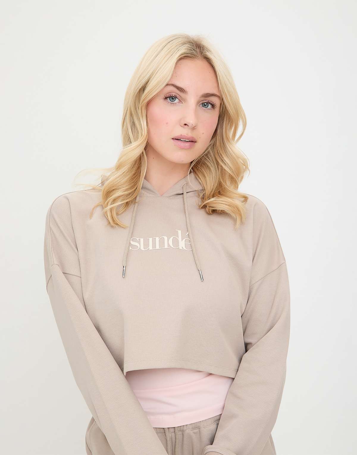 Sundé Cotton blend textured cropped hoodie in mocha