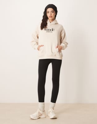 Sunde soft blend oversized hoodie in beige-Neutral