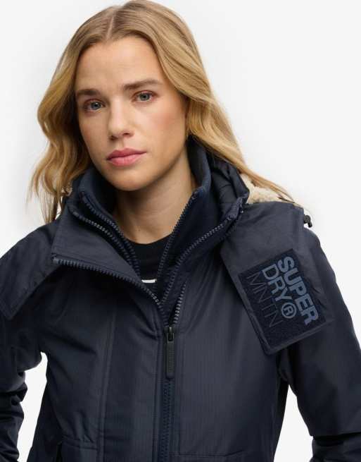 Superdry Arctic Windcheater-Jacke mit Kapuze in Dunkelmarine, 3 von 7
