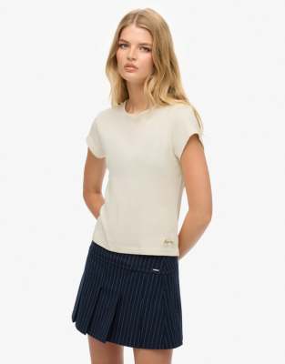 Superdry - Athletic - Basic-T-Shirt in Wüstenknochen-Wollweiß