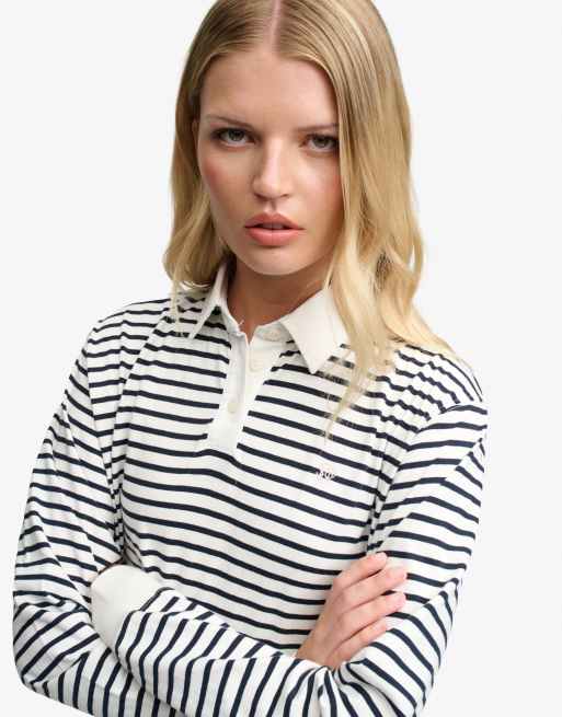 Superdry Athletic Essential cropped gestreiftes Rugby-Oberteil in Ecru-Streifen, 3 von 4