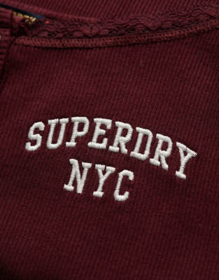 Superdry - Athletic Essentials - Camisole-Top in Portweinrot mit Stickerei und Knopfleiste