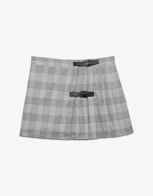 Superdry Athletic essentials check pleated skirt in grey/white check, 6 of 6