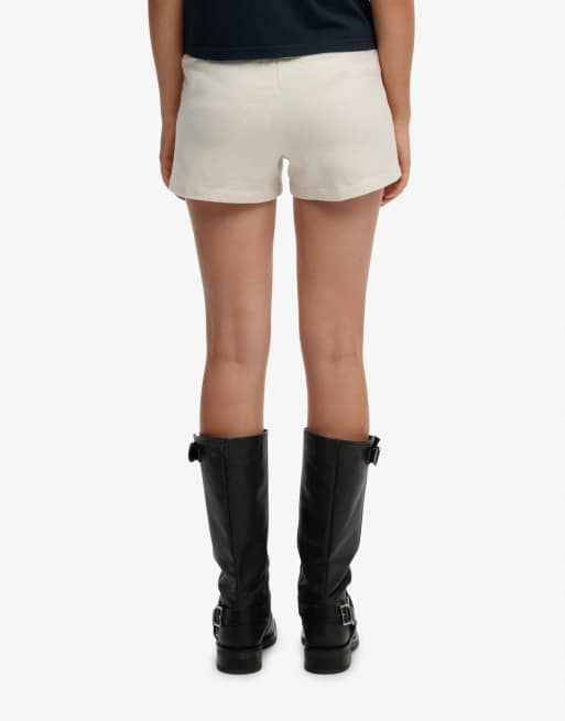 Superdry Athletic essentials jersey script shorts in desert bone off white, 3 of 5