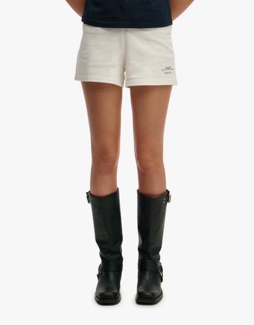 Superdry Athletic essentials jersey script shorts in desert bone off white, 4 of 5