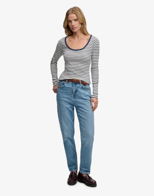 Superdry – Athletic Essentials – Langärmliges, gestreiftes Oberteil in Lauren-Marineblau gestreift, 4 von 6