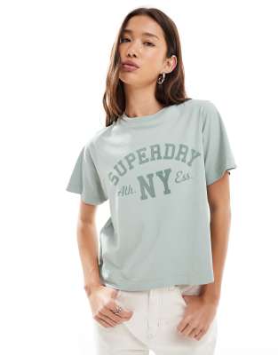 Superdry - Athletic Essentials - Locker geschnittenes T-Shirt in hellem Jadegrün