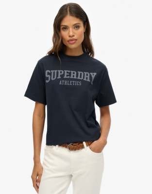 Superdry - Athletic Essentials - Oversize-T-Shirt in Eclipse-Marineblau