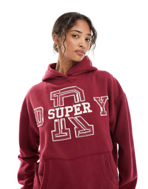 Superdry – Athletic Essentials – Relaxed-Fit-Kapuzenpullover in Bordeauxrot mit Applikation - view 1