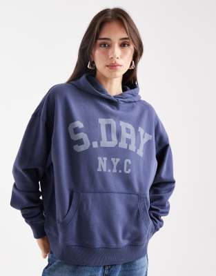 Superdry - Athletic Essentials - Relaxed-Fit-Kapuzenpullover in Mariner Navy-Marineblau
