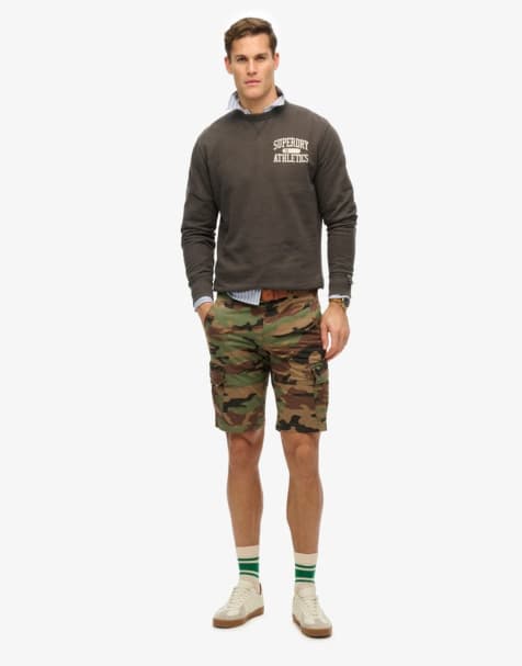 Superdry – Athletic Essentials – Rundhals-Sweatshirt in Anthrazit - view 1