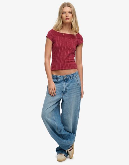 Superdry – Athletic – Schulterfreies Oberteil in Rot mit Punktemuster, 4 von 4