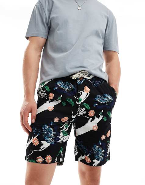 Superdry – Aya – Bermudashorts mit Blumenprint in Schwarz - view 1
