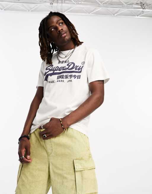 Superdry – Biały T-shirt z logo w stylu vintage