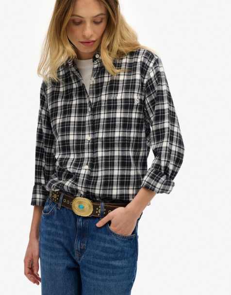 Superdry – Boyfriend-Flanellhemd in Schwarz und Ecru kariert - view 1