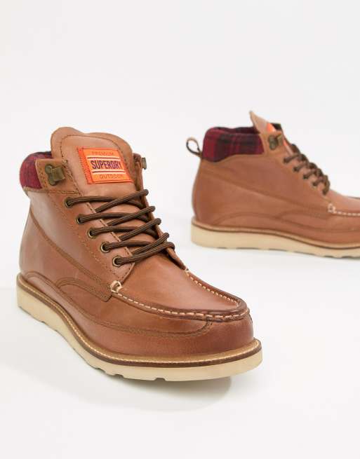 Superdry Chaussures de montagne Fauve