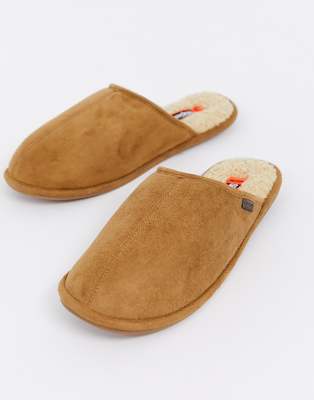 tan slippers