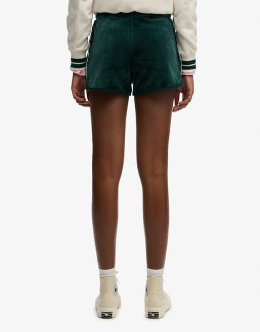 Superdry – Country Club – Velours-Shorts in dunklem Kieferngrün, 3 von 7