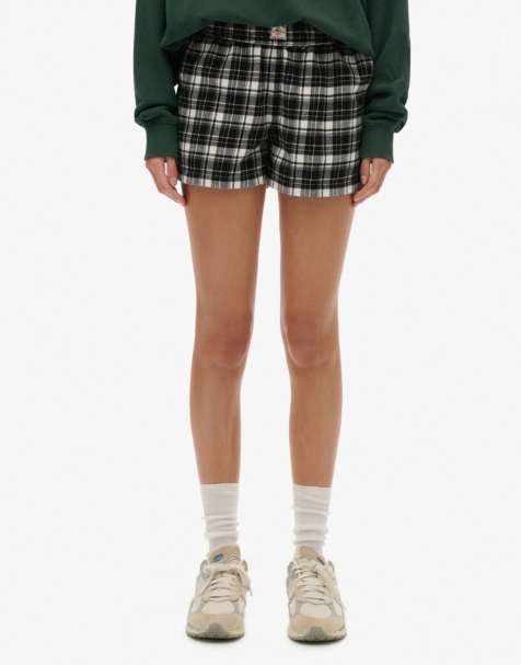 Superdry – Elastische Shorts aus Baumwolle in Schwarz/Ecru kariert - view 1