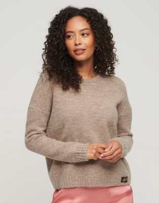 Superdry - Essential - Pullover in Fallon mit Rundhalsausschnitt-Neutral