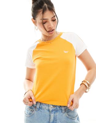 Superdry - Essential - Retro-T-Shirt in Satsuma-Orange/Optic mit Logo