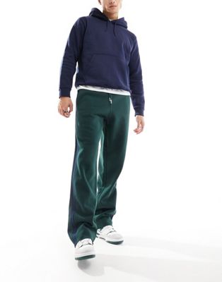Superdry essential straight joggers in Forest Green