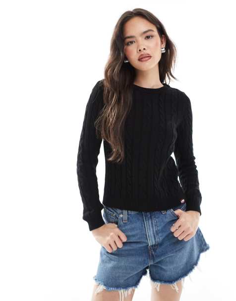 Superdry – Essentials – Schmal geschnittener Pullover in Schwarz mit Zopfmuster - view 1