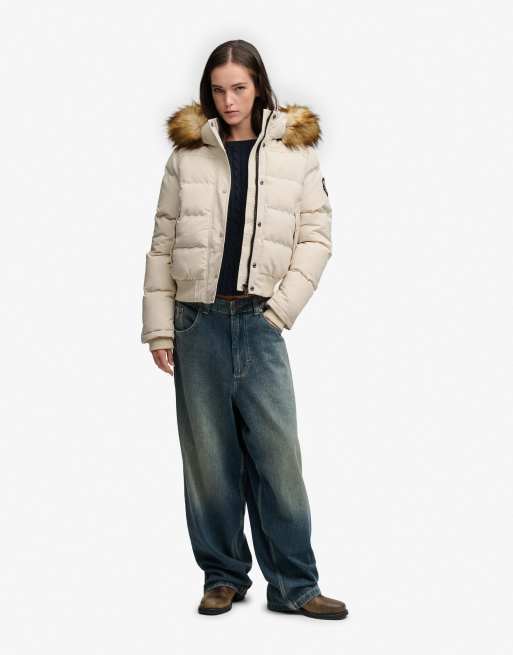 Superdry Everest Bomberjacke mit Kapuze in Rainy Day Grau, 3 von 6