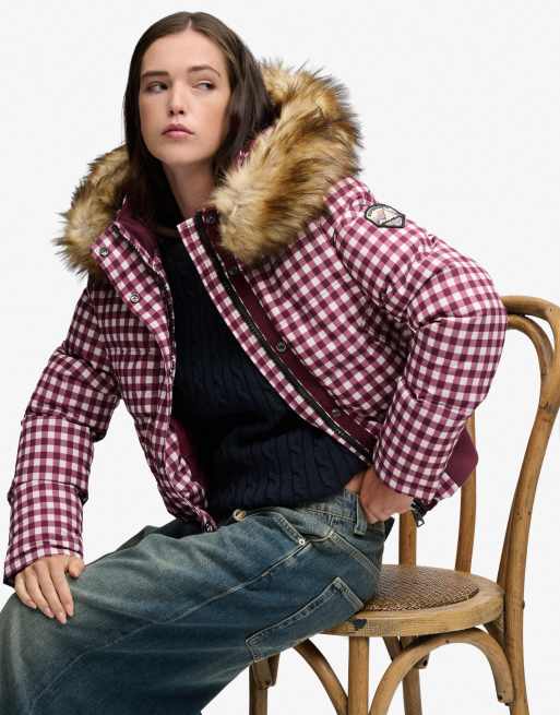 Superdry Everest karierte Bomberjacke mit Kapuze in Maulbeere/Creme Vichykaro, 4 von 7
