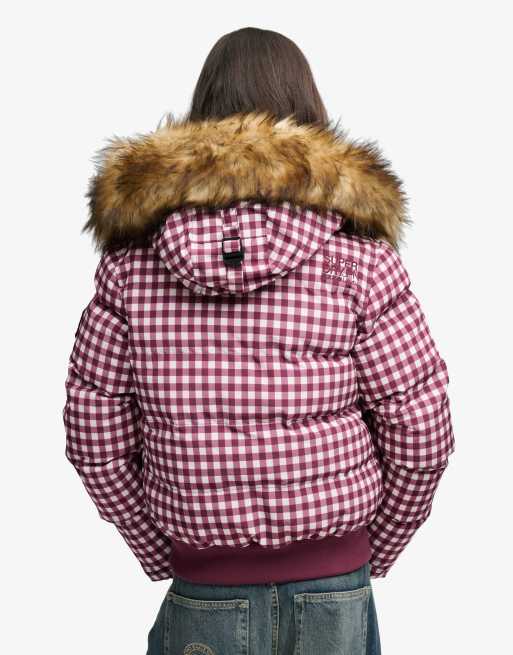 Superdry Everest karierte Bomberjacke mit Kapuze in Maulbeere/Creme Vichykaro, 6 von 7