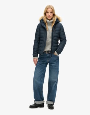 Superdry - Fuji - Klassische Jacke in Eclipse-Marineblau mit Kunstpelz