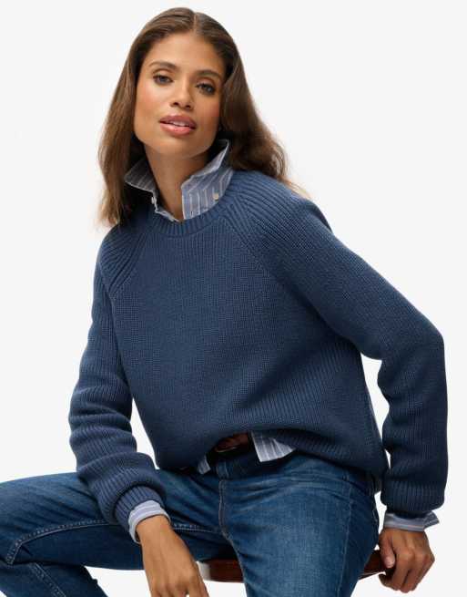 Superdry – Gerippter Relaxed Fit Strickpullover in Vintage-Blau