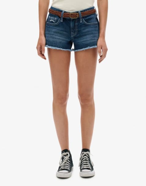 Superdry – Hot-Shorts aus Denim in kräftigem Indigoblau mit niedrigem Bund - view 1