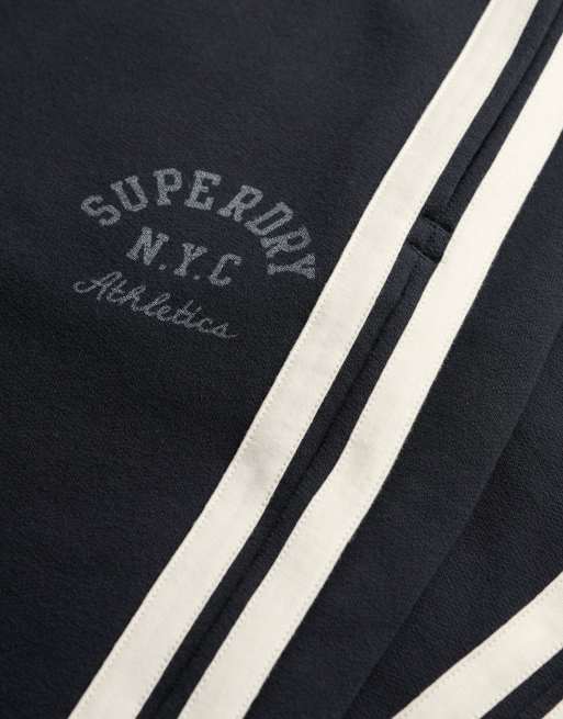 Superdry Jogginghose mit Streifen und ausgestelltem Bein in Eclipse Marineblau, 6 von 6