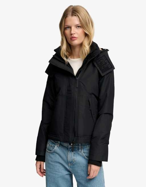 Superdry Kapuzen-Windjacke in Schwarz, 2 von 5
