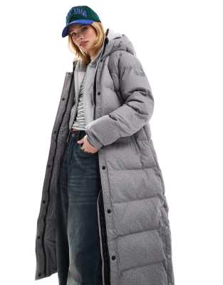 Superdry - Lange Daunen-Pufferjacke aus Tweed in Grau meliert