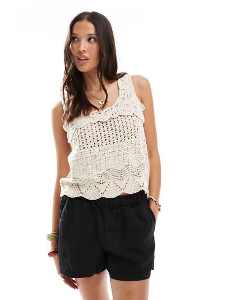 Superdry Linen shorts in black