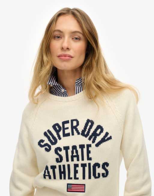 Superdry – Locker geschnittener Strickpullover mit Intarsien-Grafik in Wollweiß/Sandbeige, 7 von 7