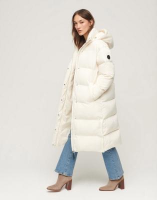 Superdry - Longline-Pufferjacke in Wollweiß mit Kapuze