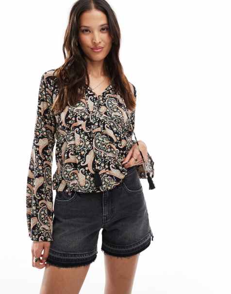 Superdry Mid rise cut off shorts in roseland washed black - view 1