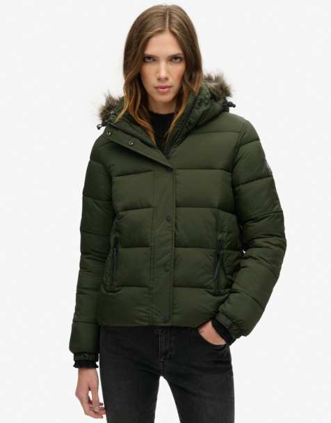 Superdry – Midlayer-Kurzjacke in dunklem Olivgrün mit Kapuze - view 1