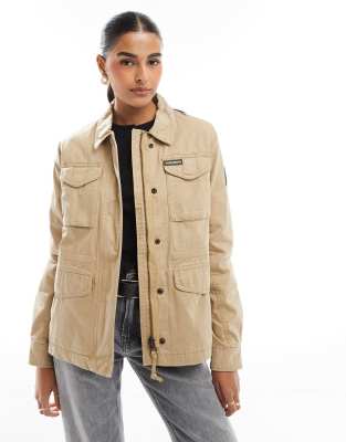 Superdry - Military M65 - Gefütterte Jacke in Canyon-Beige-Grün