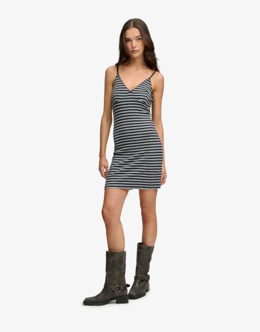 Superdry – Minikleid aus geripptem Jersey in Eclipse-Marineblau gestreift, 4 von 6