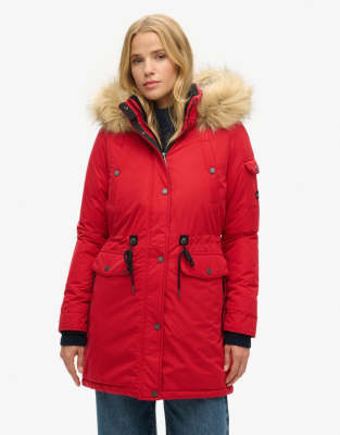 Superdry - Nadare - Mikrofaser-Parkamantel in Rouge-Rot