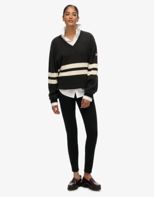 Superdry - Oversize-Pullover in dunklem Anthrazit mit V-Ausschnitt und Streifen-Grau